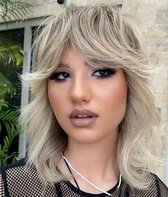 Haircut Ideas Women, Fun Haircuts, Shag Haircut Ideas, Medium Shaggy Hairstyles, Haircuts Trending, Shag Hair, Modern Shag Haircut, Modern Shag