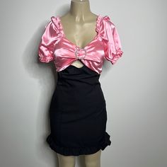 Shein Size 6 Black And Pink Dress With Jeweled Detail Glamorous Pink Mini Dress With Short Sleeves, Pink Short Sleeve Mini Dress For Evening, Pink Mini Dress With Short Sleeves For Evening, Pink Short Sleeve Dress For Night Out, Pink And Black Dress, Black And Pink Dress, Dresses Shein, Shein Dress, Shein Dresses