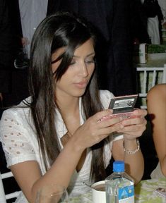 Kim kardashian, Kim k, y2k, phones, 2000s, aesthetic, coquette, feminine, beauty, pink, core, soft, nostalgic, nostalgia, fashion, style, inspo, inspiration, music, cute, light Kim K Y2k, 2000s Icons, Kim Kadarshian, Keeping Up With The Kardashian, Figure Me Out, So Me, The 2000s