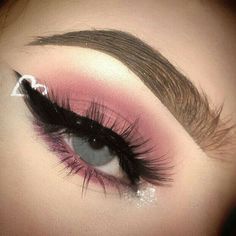 Valentines Day Eye Makeup, Teknik Makeup, Nails Valentines Day, Day Eye Makeup, Make Up Designs, 2019 Nails, Video Makeup, Nails Valentines