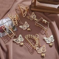 Butterfly Hair Claw, Fancy Accessories, Hair Tie Accessories, Big Butterfly, Pretty Jewelry Necklaces, Expensive Jewelry Luxury, Hair Accessories Collection, Hair Claw Clips, Hair Accessories Clips