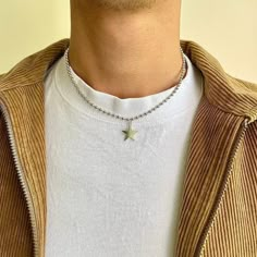 Y2k 2000s Vintage Style Heavy Metal Punk Silver Gothic Emo Star Pendant Chain Necklace These Chains Are Unisex :)! Brand New Y2k Necklace Men, Mens Bead Necklace, Guys Necklaces, Mens Jewelry Aesthetic, Jewelry Accessories Men, Boy Jewelry, Guy Jewelry, Jewelry Boys, Male Jewelry