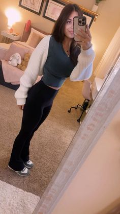 #outfit #ootd #outfitinspo #newbalance #luluflares #mirrorfit #schooloutfit Cute Everyday Outfits, Cute Casual Outfits, New Balance, Everyday Outfits, Fashion Inspo Outfits, Ootd, Casual Outfits, Fashion Inspo