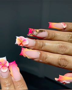 Junk Nail Designs, Jamaica Nails, Junk Nails, Diy Acrylic Nails, Colored Acrylic Nails, Girly Acrylic Nails, Blush Nails, Acrylic Nails Coffin Pink, Unique Acrylic Nails