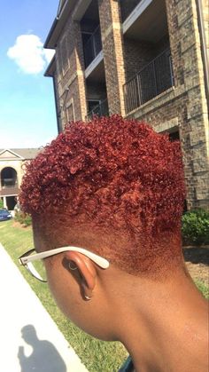 Twa Undercut Tapered, Orange Twa Natural Hair, Short Tapered Afro 4c Hair, Womens Tapered Natural Haircut, Twa Haircuts Tapered, Taper Fade Haircut Women, Women Tapered Haircut, Twa Mohawk, Short Tapered Natural Hair