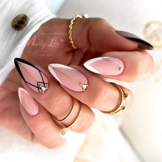 Fake Nails Long, Nagel Tips, Manicure Tips, Almond Nails Designs, Almond Nail, Stick On Nails, Nail Art Hacks