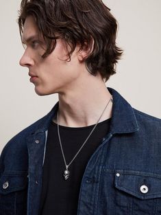 Fall Haircuts, Trendy Mens Hairstyles, Mens Sterling Silver Jewelry, Short Spiky Hairstyles, Fall Hair Cuts, Brown Hair With Highlights, Skull Necklace, Short Hair Haircuts, Buzz Cut