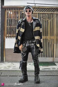 Tokyo street fashion Punk Outfits Male, Japanese Punk Fashion, Japanese Harajuku Fashion, Tokyo Harajuku, Outfits Male, Japanese Punk, Asian Men Fashion