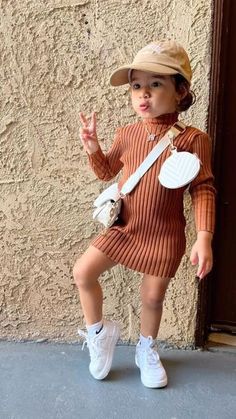 Baby Style Girl Outfits, Baby Outfits Girl, Girls Fashion Kids, Magical Childhood, Baby Girls Outfits, Stylish Kids Fashion, Stylish Baby Girl Outfits, Kids Outfits Daughters, Shoveling Snow