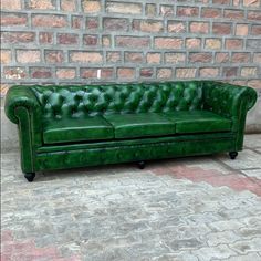 95" Sofa Normal Cushions | Polo Green Chesterfield Leather Sofa with Normal Cushions (PG-4C) by Rising Tide Design Co. Green Leather Couch, Chesterfield Leather Sofa, Masculine Living Rooms, Chesterfield Furniture, Green Armchair, Rising Tide, Leather Chesterfield Sofa