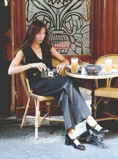 Shoes Outfit Ideas, Carel Paris, Outfit Ideas 2024, Iconic Shoes, Style Parisienne, Heels Outfits