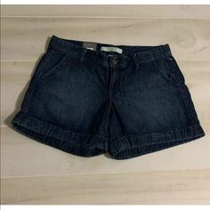 Nwt Old Navy Denim Shorts. Very Very Subtle Fading On Thighs And Behind. Slant Front Pockets With Hidden Button Flap Back Pockets. Cuffed Hem. Lowest Rise. 100% Cotton Size 10 Measured Flat Waist 17” Rise 8.5” Inseam 5.5” Casual Cotton Jean Shorts With Rolled Hem, Casual Fitted Shorts With Rolled Hem, Mid-rise Cotton Jean Shorts With Rolled Hem, High Waist Cotton Jean Shorts With Rolled Hem, Medium Wash Cotton Shorts With Rolled Hem, Casual Mid-rise Shorts With Rolled Hem, Cotton Jean Shorts With Rolled Hem In Medium Wash, Womens Boyfriend Jeans, Mid Rise Jean Shorts