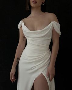 Satin Sheath Wedding Dress, Katherine Tash, Minimal Wedding Dress, Bridal Studio, Sheath Wedding, Pretty Wedding Dresses, Dream Wedding Ideas Dresses, Classy Wedding, Dress Inspo