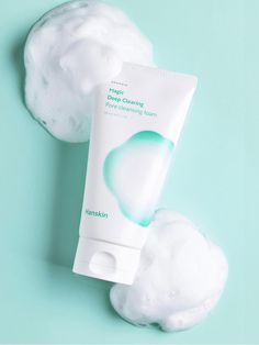 This cleaning foam thoroughly removes oil and excess sebum with a pore-targeted microbubble texture. - Targeting only sebum and waste in pores- Remove only oil, refreshing daily- Minimal prescription- Micro bubble formula Daily Minimal, Skin Care Cleanser, Pore Cleansing, Safe Cleaning Products, K Beauty, Smooth Skin, Maternity Bag, Beauty Health, Bubbles