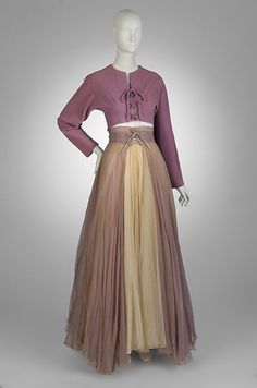 Summer Work Wardrobe, 1940s Fashion Women, 20th Century Fashion, A3 Poster, Special Clothes, Stage Costume, Costume Collection, 1940s Fashion