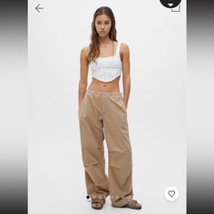 Used Once. No Flaws. Size Small In Womens. Retails Online For $50+ Tax! Open To Offers Parachute Pants Pull&bear, Parachute Pants Pull And Bear, Pull&bear Pants, Pull And Bear Pants, Cargo Pants Pull And Bear, Pull And Bear Cargo Pants, Brown Parachute Pants Outfit, Brown Parachute Pants, Parachute Pants Outfit