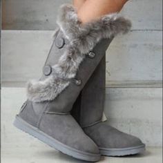 Australia Luxe Collective Suede Genuine Shearling Lined Boots With Fox Detailing. Size 5. Excellent Condition. No Rips, Tears, Stains. Gray Round Toe Winter Boots, Casual Fluffy Boots With Round Toe, Fox Fur, Black Boots, Kids Shoes, Shoe Boots, Fox, Angel, Australia