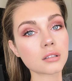 Natural Makeup For Blondes, Natural Summer Makeup, Makeup For Blue Eyes, Hooded Eye Makeup, Natural Makeup Tutorial, Hoco Makeup, Makeup Homecoming, Spring Makeup