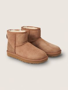 Classic Mini Boot - Shoes - PINK Classic Mini Uggs, Ugg Classic Mini Boot, Clear Boots, Ugg Classic Mini Ii, Ugg Slippers Women, Tall Winter Boots, Pink Uggs, Mini Boots, Leather Snow Boots