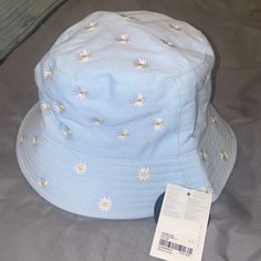 Brand New Baby Blue With Flowers No Returns Baby Blue Hat, Chunky Winter Hat, Floral Bucket Hat, Black Beret, Logo Yellow, Monogram Hats, Bucket Hat Women, Floppy Sun Hats, Baby Blue Color