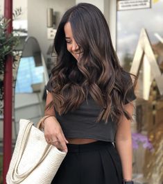 Shatush Hair, Dark Brown Hair Balayage, Balayage Hair Caramel, Warm Scarves, Black Hair Balayage, Dark Brunette Hair, Brown Hair Looks, Brown Hair Inspo, Brunette Hair With Highlights