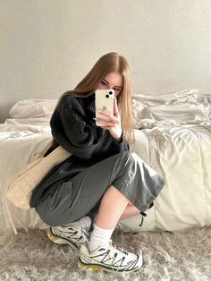 Fashion Bella, Slouch Socks, Fashion Dictionary, Sporty Casual, Functional Fashion, Winter Fits, Daily News, Fashion Inspo Outfits