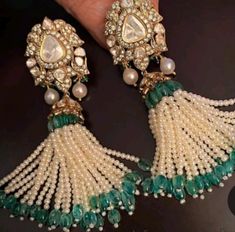 Ear Jewellery, Bridal Jewellery Inspiration, Kundan Jewellery Set, Diamond Pendants Designs, Beaded Necklace Designs, Indian Jewellery Design Earrings, Indian Jewelry Sets, Beaded Jewelry Designs