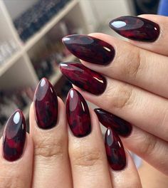 Vampy Nails, Fall Nail Art Ideas, Vampire Nails, Goth Nails, Animal Print Nails, Black Nail, Dark Nails, Fall Nail Art, Fall Nail Colors