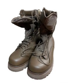 ⌖Military Issue  ⌖Brown Laces  ⌖ Leather lower and Nylon upper  ⌖Non Steel Toe Shoes Boots Combat, Military Combat Boots, Military Combat, Mens Shoes Boots, Tactical Gear, Work Boots, White Vintage, Combat Boots, Shoes Mens