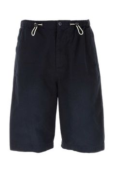 Step out in style with these luxurious cotton drill Bermuda shorts. Perfect for the fashion-forward individual who craves comfort without sacrificing sophistication. The iconic Gucci Modèles Originaux embroidery at the back adds a touch of opulence to these shorts, making them a must-have addition to your designer wardrobe. Featuring a convenient zip and button closure, stretch waistband with drawstring, two side zip pockets, and two rear patch pockets, these shorts offer both style and function Designer Wardrobe, Gucci Denim, Gucci Jeans, Comfort Design, Italian Luxury, Gucci Men, Embroidered Design, Stylish Men, Denim Wash