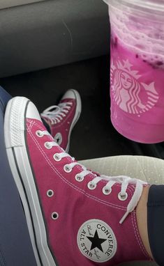 Purple Shoes Outfit, Berry Hibiscus, Sneakers Purple, Back To School Shoes, Shoes Trendy, Outfit Cute