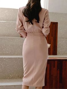 Elegant Plain Regular Fit Daily Dress Bodycon Dress Online, Midi Cocktail Dress, Dress Clothes, Looks Chic, Daily Dress, Trend Fashion, Long Sleeve Bodycon, Long Sleeve Bodycon Dress, Ladies Dress Design