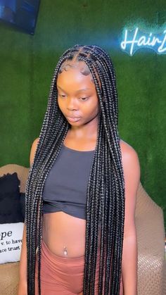 Medium Large Knotless, Large Knotless, Single Braids