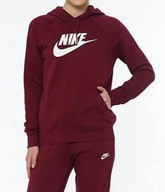 Find ideas๏ฟฝand inspiration for New With Tags Nike Womens Club Essential Fleece Hoody Hooded Sweatshirt Pullover, Women's clothing Womens Fleece Pullover, Athletic Looks, Nike Womens, Womens Fleece, Nike Hoodie, Swag Outfits, Women's Coats & Jackets, Summer Outfits Women, Pullover Sweatshirts