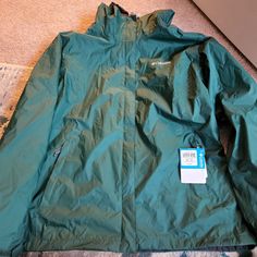 Brand New With Tags Columbia Hunter Green Rain Jacket Xl Green Waterproof Outerwear For Fall, Waterproof Green Outerwear For Fall, Spring Hiking Outerwear With Long Sleeves, Green Waterproof Long Sleeve Outerwear, Green Waterproof Outerwear, Spring Green Hiking Outerwear, Fall Green Hiking Outerwear, Green Fall Hiking Outerwear, Green Spring Hiking Outerwear