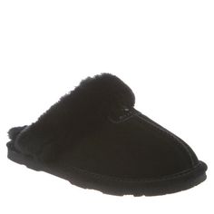 The BEARPAW® Loki is a plush way to start your day. These cozy women's slippers feature soft suede uppers with a sheepskin collar that is easy to maintain and offers the utmost in comfort. Our sheepskin lining regulates body temperature to keep your feet warm, and the sheepskin footbed provides additional softness and reduces foot fatigue. The durable outsole makes the BEARPAW® women's Loki slipper the perfect indoor/outdoor choice. Please note quilted colors Black, Light Grey and Blue Fog have Bearpaw Slippers, Winter Clogs, Classic Slippers, Leopard Fabric, Slippers Black, Black Slippers, Slide Slippers, Clog Slippers, Suede Slippers