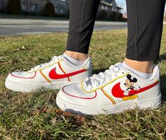 Mickey Mouse Custom Shoes for anyone looking to add colour to their sneakers. This is unisex design made for anyone who loves Mickey Mouse! Custom Disney Shoes, Mickey Mouse Air Force 1, Disney Custom Shoes, Disney Shoes, Leather Paint, Sneakers Athletic, Baby Disney, Custom Shoes, Unisex Design