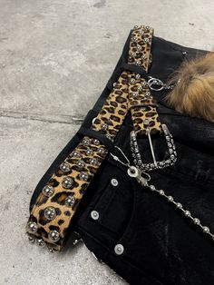 Underground Clothing, Leopard Belt, Accessory Inspo, Concept Clothing, Denim Ideas, Nikki Sixx, Street Fashion Men Streetwear, Look Vintage, Streetwear Outfit