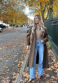 Outfit Ideas For Autumn, London Aesthetic Outfits, London Outfit Ideas, Outfits To Recreate, Ideas For Autumn, Nyc Winter Outfits, Comfy Outfits Winter, Cute Outfit Ideas, Stylish Fall Outfits