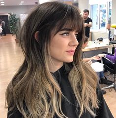 Convex Layers, Balayage With Bangs, Bangs And Balayage, Bang Ideas, Balayage Inspiration, Balayage Hair Brunette Long, Grunge Haircut, Balayage Hair Morenas, Balayage Hair Blonde Short