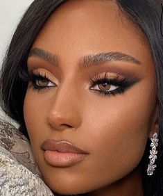 Black And Brown Makeup Eyes, Makeup To Go With Black Dress Classy, Dark Nude Makeup Looks, Brown Makeup Glam, Wedding Makeup Looks For Brown Skin, Soft Glam Makeup For Prom, Soft Glam Makeup Black Women Smokey Eye, Natural Glam Formal Makeup, Smokey Eyeliner Black Women