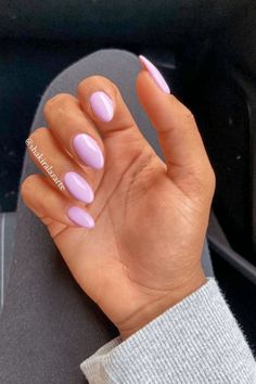 32 Best August Nails You Have to Try This Month - Mozie September Oval Nails, August Nails Almond, End Of August Nails, French Tip Nails Neon, Almond French Tip Nails, Almond French Tip, Nail Polish Pink, Checkered Nails, Mint Green Nails