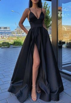 Gaun Koktail, Prom Dresses With Pockets, 파티 드레스, Stunning Prom Dresses, Satin Evening Dresses, Prom Dresses Sleeveless, Prom Dresses For Teens, Black Prom Dress, Cute Prom Dresses