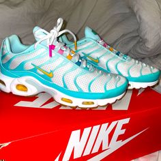 Brand New Nike Airmax Plus Women’s Teal Size 6. Beautiful Shoe I Just Never Got Around To Wearing It. Nike Airmax Plus, Shoe Goals, Swag Shoes, Nike Shoes Women, Nike White, Teal Color, Teal Colors, New Nike, Shoes Women