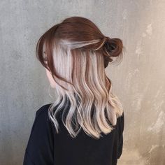 Hair Color Underneath, Peekaboo Hair, Hair Color Streaks, Hair Streaks, Tone Hair, Dye My Hair, Hair Dye Colors, Hair Inspiration Color, Hair Inspo Color