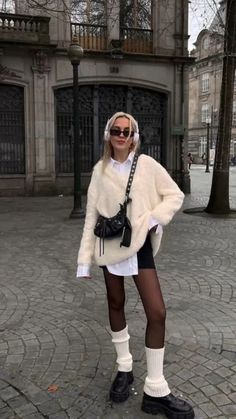 Parisian Style Outfit, Adrette Outfits, New York Outfits, Fest Outfits, Europe Outfits, Paris Outfits, Looks Street Style, Blair Waldorf