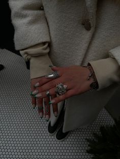 #rings #jewelry #silver #luxury #fashion #ootd #style #nails #nailart Armenian Jewelry, White Jewellery, Japan Fashion Street, Style Nails, Simple Fall Outfits, Color Lab