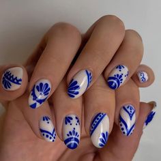 Pretty Flower Nail Designs To Copy ★ China Nails Design, Porcelain Nail Art, Nail Shape And Length, Blue Nail Art, Flower Nail Designs, Floral Nail Art, Blue Nail Designs, Flower Nail