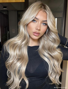 This elegant shade is all about cool, creamy tones that exude sophistication. Think of it as the hair color of Hollywood royalty. To achieve this look, ask your stylist for a toner like Wella Professionals Blondor Creme Toner. Rich Blonde, Spring Haircuts, Perfect Blonde Hair, Bombshell Hair, Blonde Hairstyle, Perfect Blonde, Blonde Hair Inspiration, Confident Style, Balayage Hair Blonde