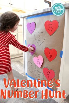 A HUGE list of educational preschool activities that will help your child with letter recognition, letter sounds and matching upper case and lower case letters. Free printable alphabet activities. Dot market activity pages for alphabet Handprint Activities, February Preschool, Valentines Activities, Sunshine Crafts, Crafts 2024, Toddler Math